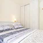 Cal Modest 1 * 레스타르티트